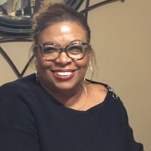 Meet your Posher, Angelica